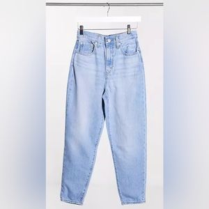 Levi’s High Loose tapered size 30